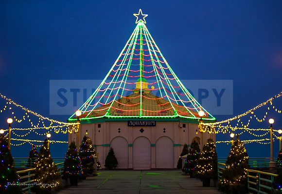 Holiday at Manhattan Beach Pier CA