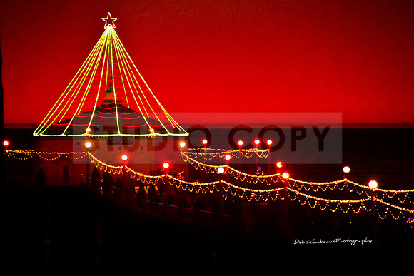 Holiday at Manhattan Beach Pier CA